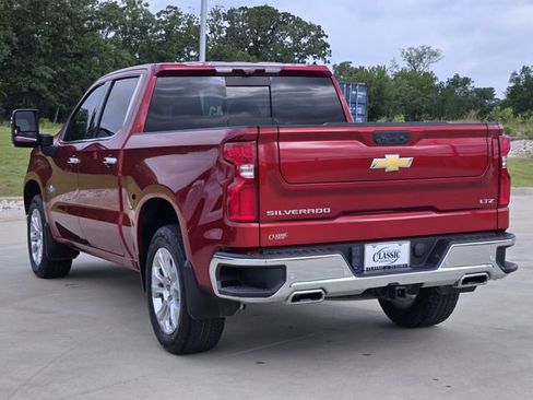 Used 2023 Chevrolet Silverado 1500 LTZ w/ Technology Package AWD/4WD image 6