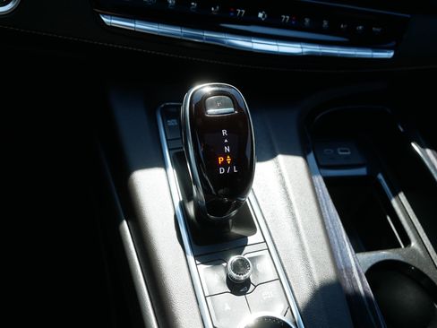 Used 2022 Cadillac Escalade ESV Sport w/ LPO, ONYX Package AWD/4WD image 24