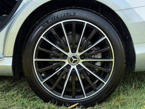 Used 2019 Mercedes-Benz C 300 Sedan image 21