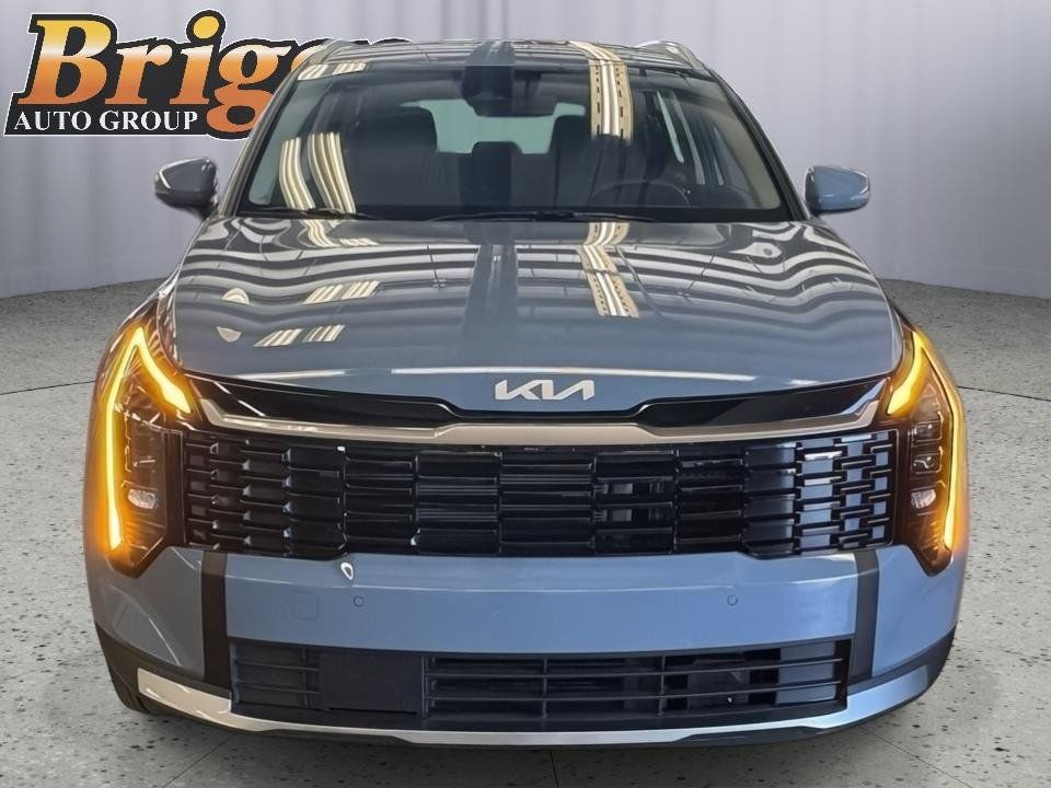Certified 2026 Kia Sportage EX AWD/4WD image 2