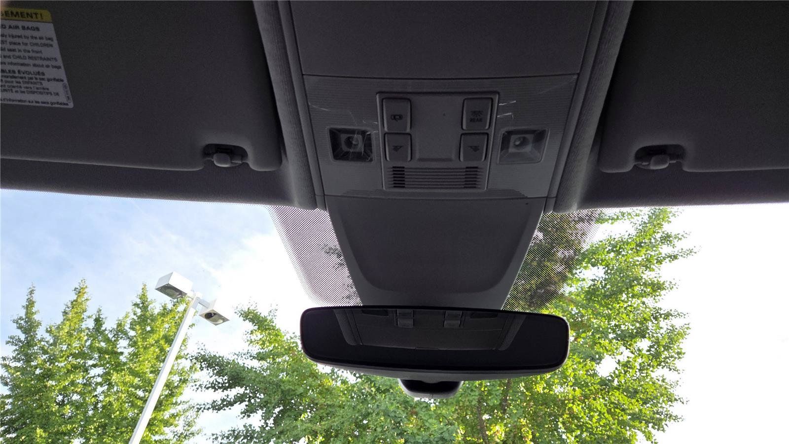 Certified 2022 Volkswagen Tiguan SE AWD/4WD image 25