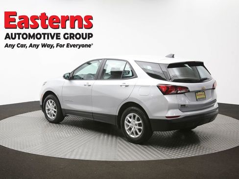 Used 2022 Chevrolet Equinox LS image 64