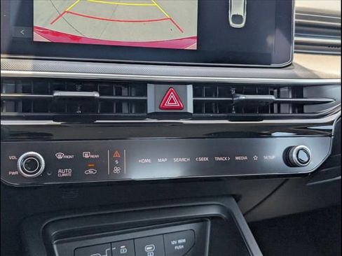 Used 2025 Kia K5 LXS FWD image 15