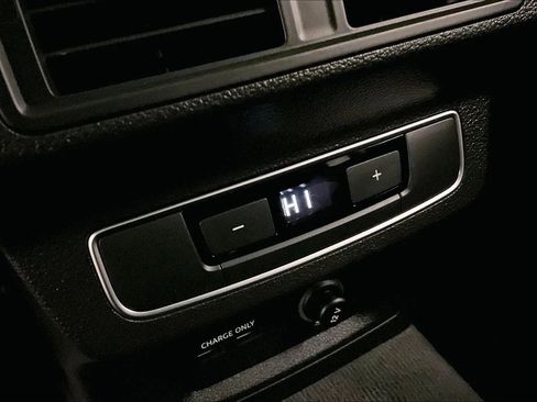 Used 2023 Audi Q5 2.0T Premium Plus w/ Premium Plus Package image 32