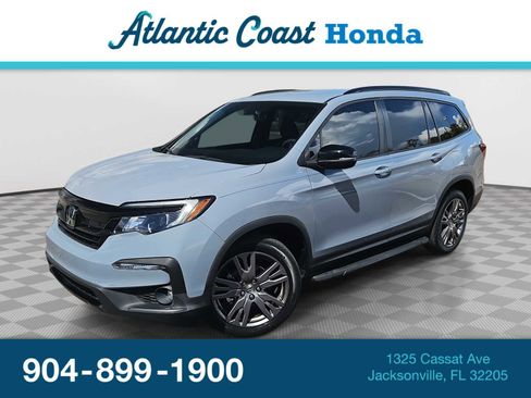 Certified 2022 Honda Pilot Sport image 1