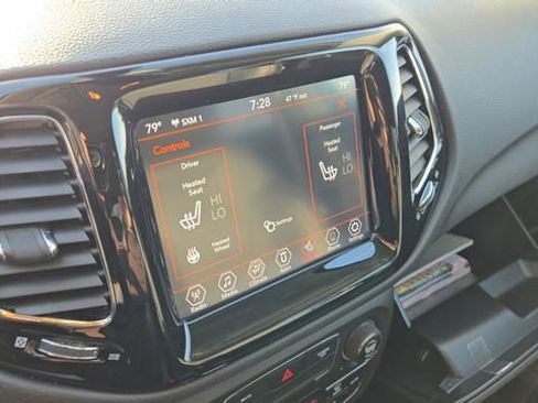 Certified 2020 Jeep Compass Limited image 13