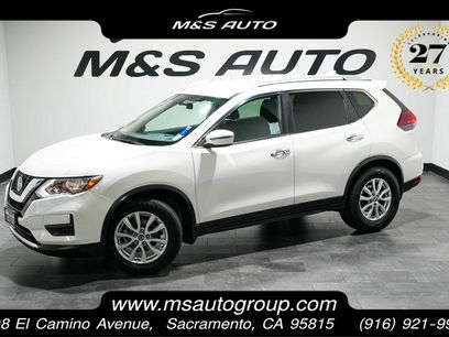 Used 2018 Nissan Rogue SV