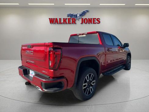 Used 2024 GMC Sierra 1500 AT4 w/ Technology Package AWD/4WD image 7