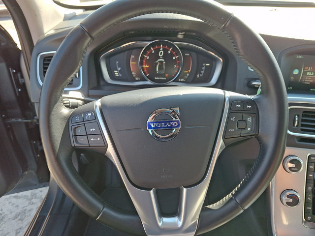 Used 2017 Volvo S60 T5 Cross Country Platinum AWD/4WD image 18