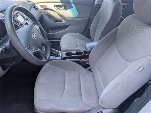 Used 2016 Hyundai Elantra SE w/ Option Group 02 image 14