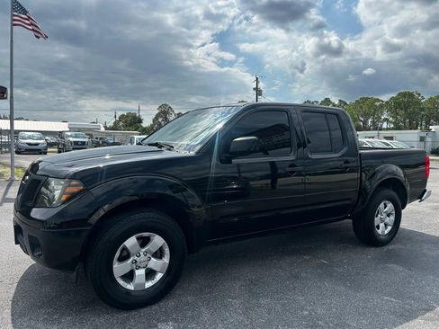 Used 2012 Nissan Frontier SV RWD image 9