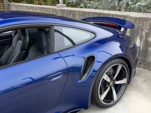 Certified 2025 Porsche 911 Turbo S AWD/4WD image 18