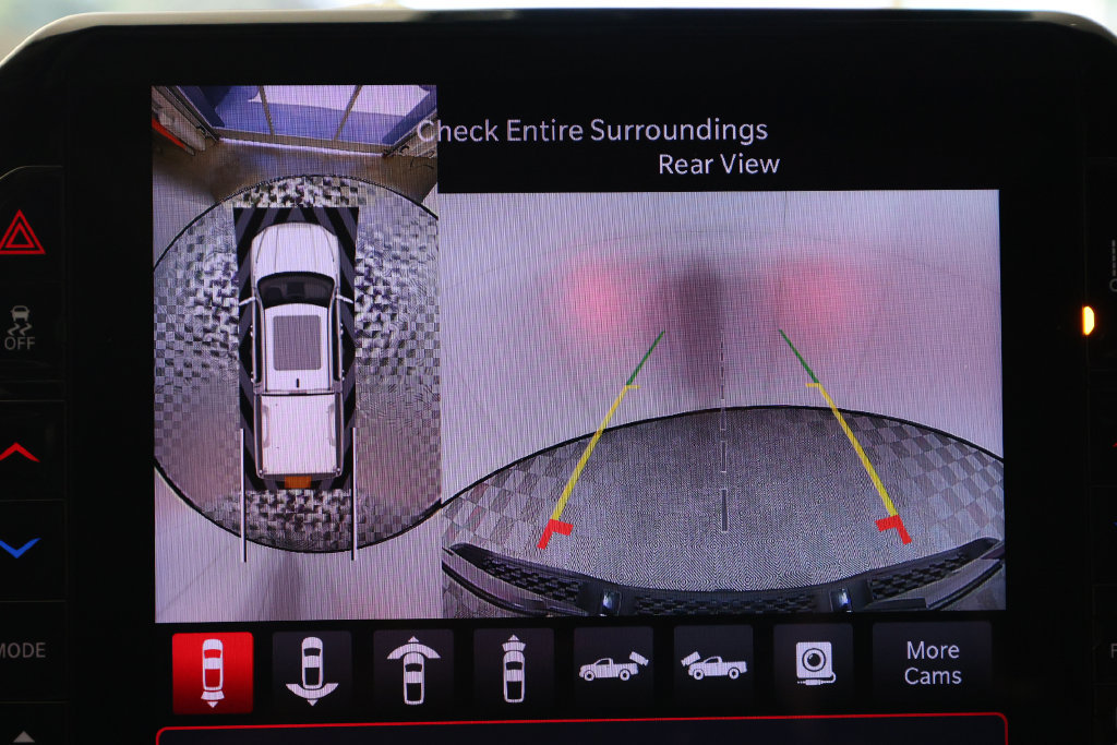 Used 2027 RAM 1500 4x4 Crew Cab image 28