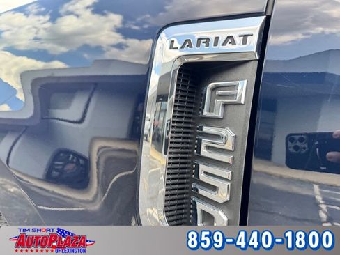 Used 2022 Ford F250 Lariat w/ Lariat Ultimate Package AWD/4WD image 16