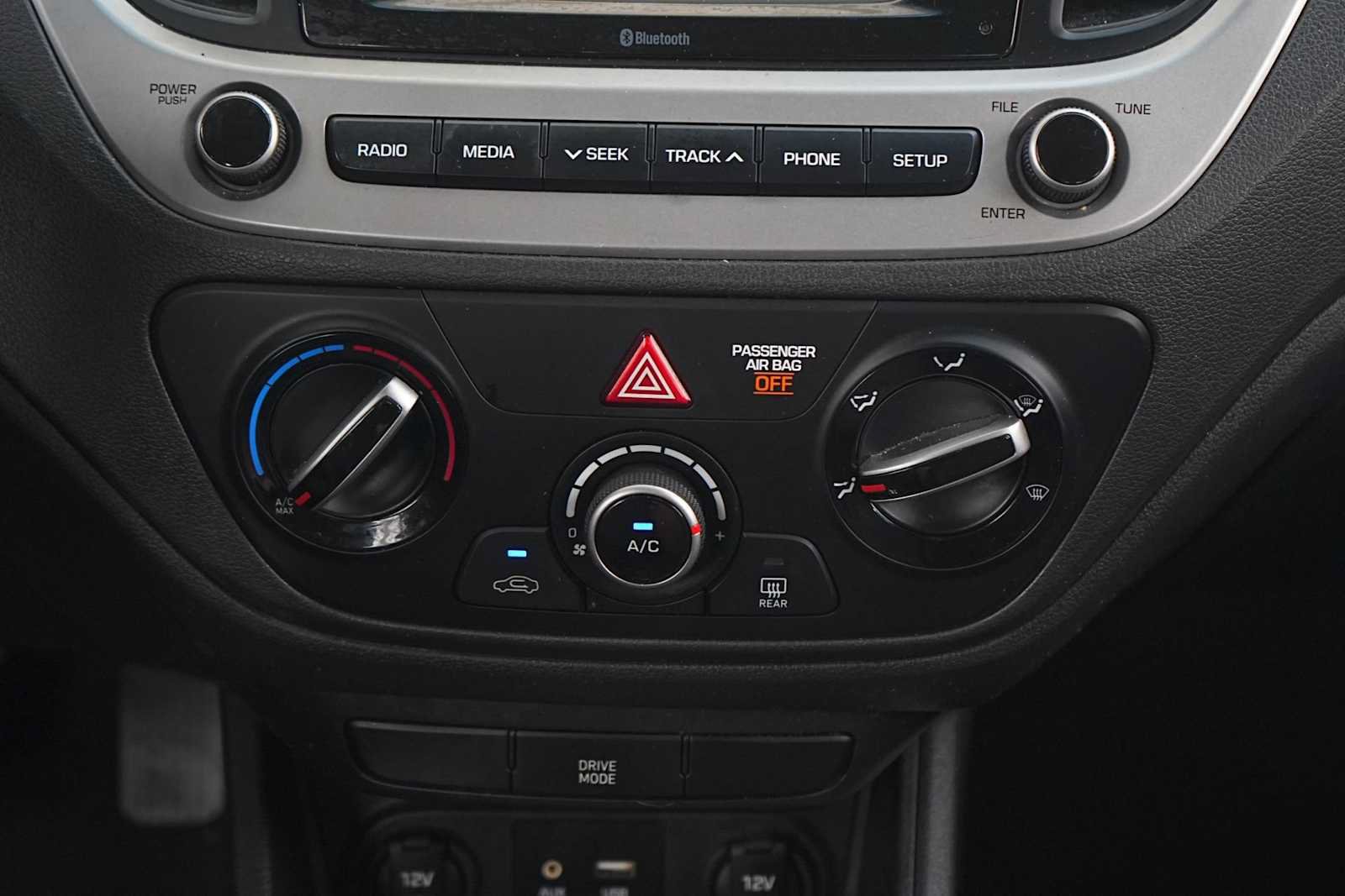 Used 2020 Hyundai Accent SE FWD image 21