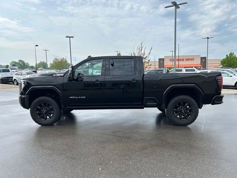 Used 2025 GMC Sierra 3500 AT4 w/ AT4 Premium Plus Package AWD/4WD image 10