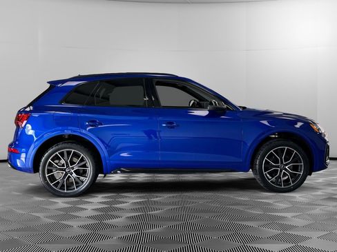 Used 2023 Audi SQ5 Premium Plus w/ Premium Plus Package image 9
