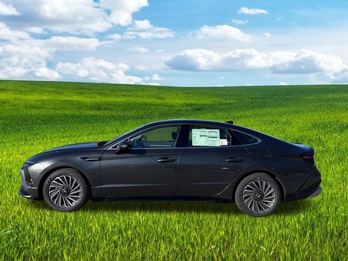 New 2026 Hyundai Sonata Limited image 12