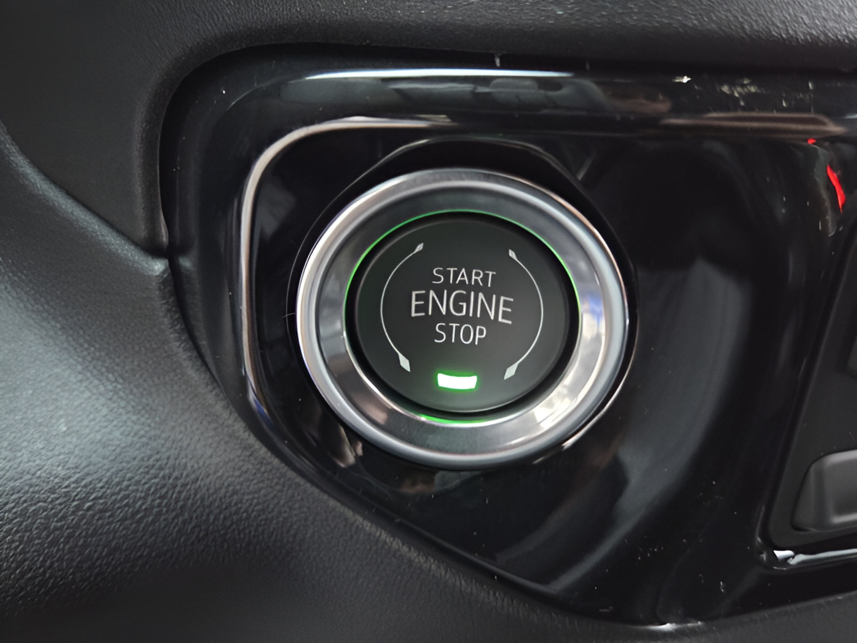 New 2026 Chevrolet Silverado 1500 RST w/ Redline Edition AWD/4WD image 23