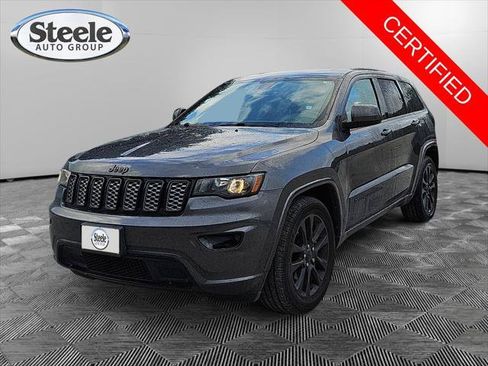 Certified 2018 Jeep Grand Cherokee Altitude RWD image 1