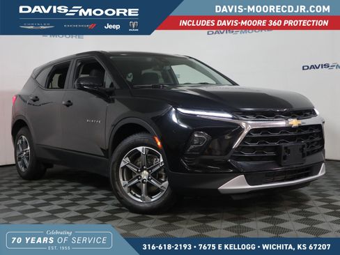 Used 2023 Chevrolet Blazer LT image 1