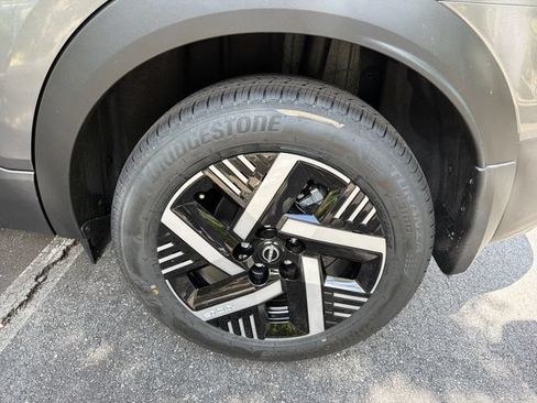 New 2026 Nissan Kicks SV w/ SV Premium Package FWD image 21