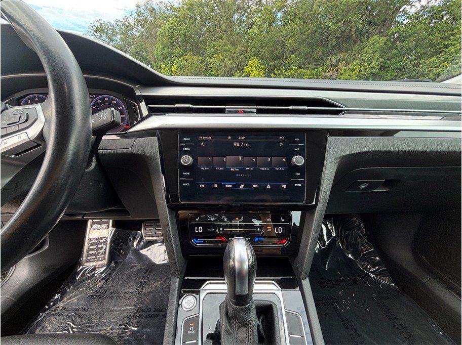 Used 2021 Volkswagen Arteon SE FWD image 11