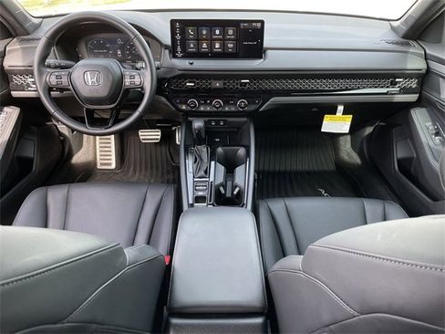 Certified 2025 Honda Accord Sport image 25