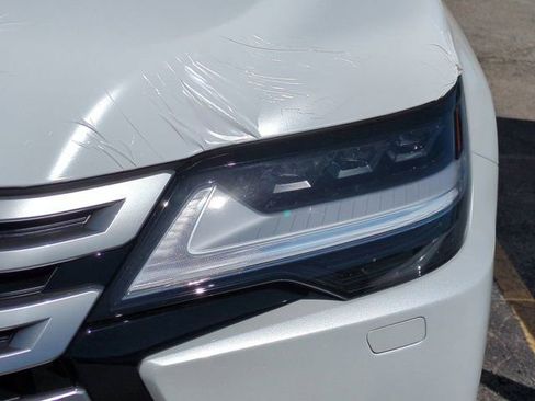 New 2026 Lexus LX 600 4WD w/ Luxury Package image 9