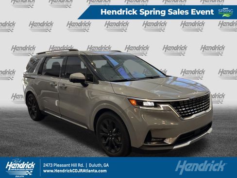 Used 2023 Kia Carnival SX image 1