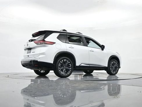 Used 2025 Nissan Rogue Platinum w/ Platinum Premium Package FWD image 35