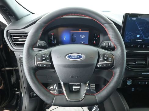 Used 2023 Ford Escape ST-Line w/ Tech Pack #1 image 11