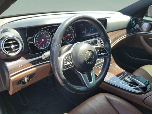 Used 2019 Mercedes-Benz E 300 image 16
