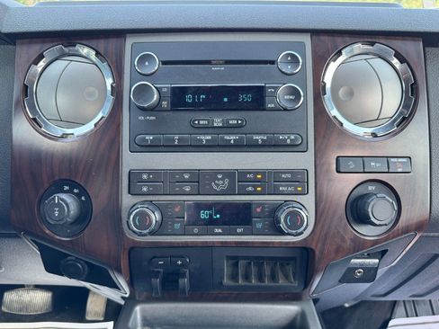 Used 2012 Ford F250 Lariat w/ Chrome Pkg AWD/4WD image 20