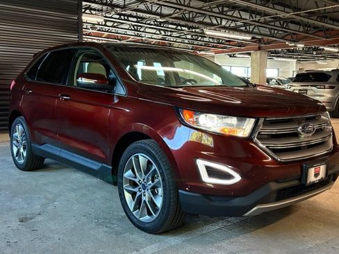 Used 2016 Ford Edge Titanium w/ Equipment Group 302A AWD/4WD image 12