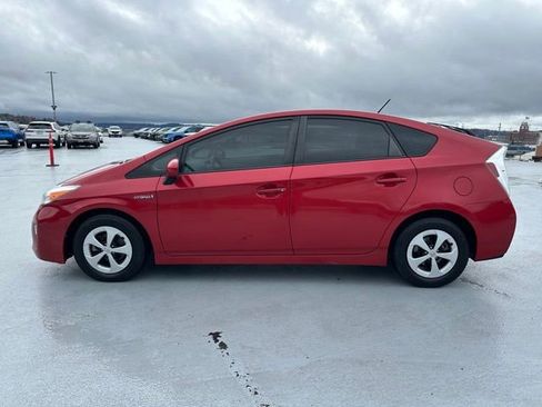 Used 2015 Toyota Prius Three image 6