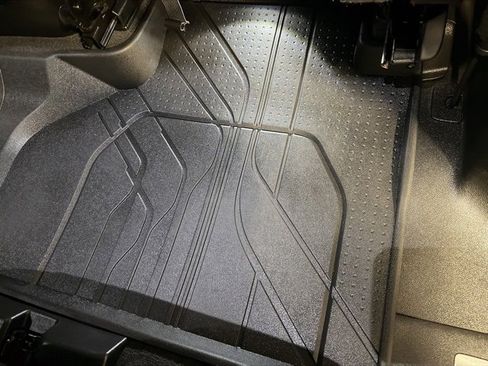 Used 2023 Chevrolet Tahoe High Country w/ LPO, Illumination Package image 31