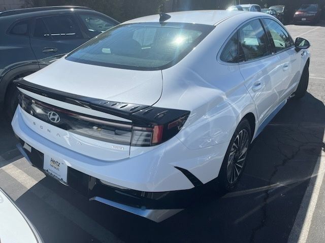 Used 2025 Hyundai Sonata SEL FWD image 3