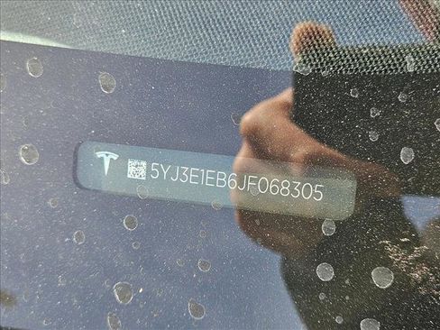 Used 2018 Tesla Model 3 Long Range image 15