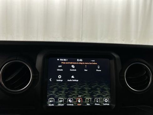 Used 2022 Jeep Wrangler Unlimited Sahara w/ Safety Group AWD/4WD image 17