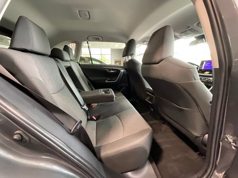 Certified 2023 Toyota RAV4 XLE AWD/4WD image 19