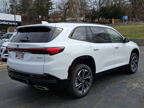 New 2026 Buick Enclave Sport Touring w/ Power Package AWD/4WD image 4