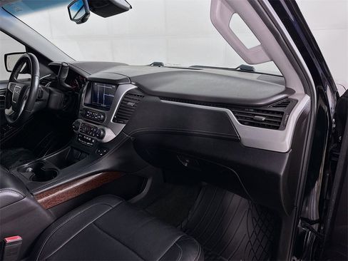 Used 2016 GMC Yukon XL SLT w/ Open Road Package image 38