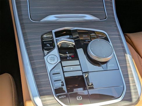 New 2026 BMW X5 sDrive40i image 10