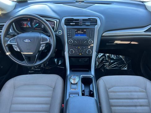 Used 2017 Ford Fusion S image 10