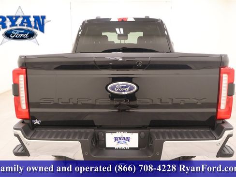 New 2026 Ford F250 Lariat w/ FX4 Off-Road Package image 4