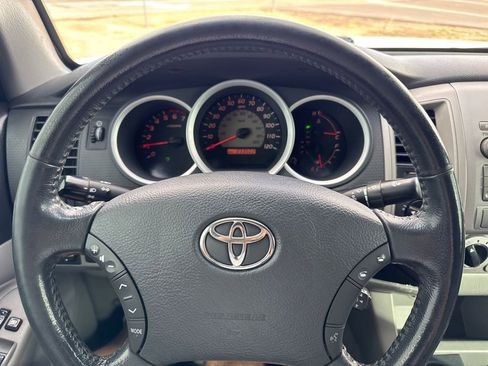 Used 2010 Toyota Tacoma 4x4 Double Cab image 20