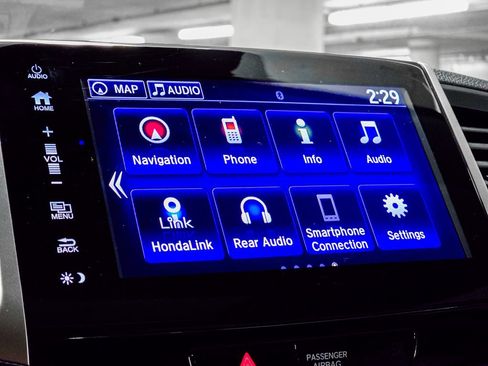 Used 2017 Honda Pilot Elite image 29