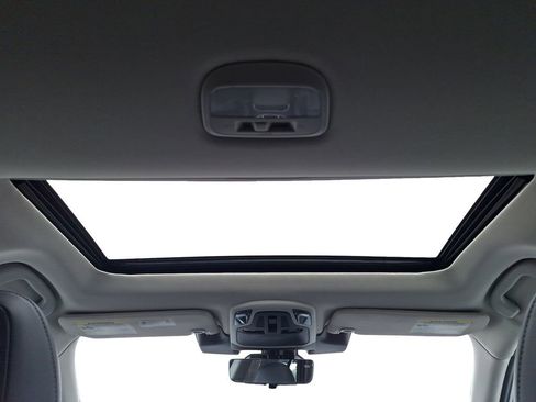 Certified 2025 Subaru Outback Touring image 12