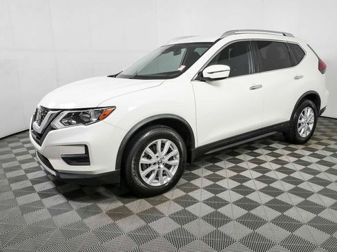 Used 2020 Nissan Rogue S w/ Special Edition Package FWD image 25